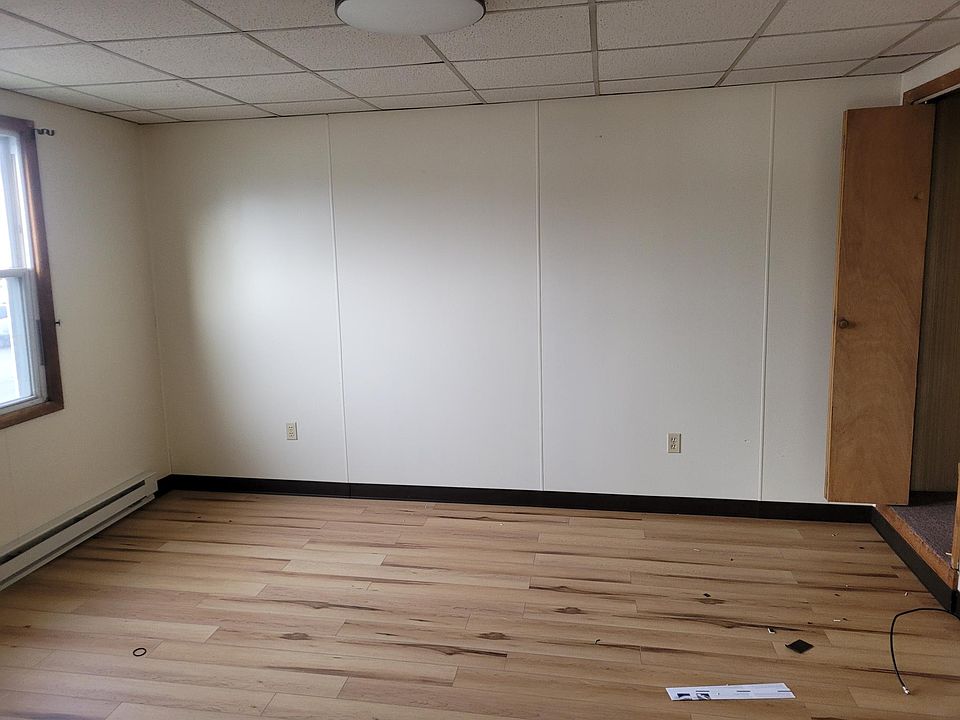 1st image of 715 W Grove St #C