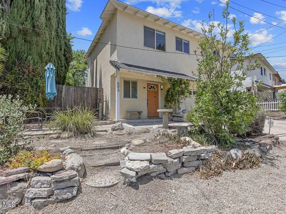 593 Benson Way