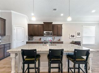 4017 Honeyapple Way, Fort Worth, TX 76137