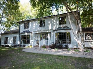 714 Boston Ave NE, Orange City, IA 51041