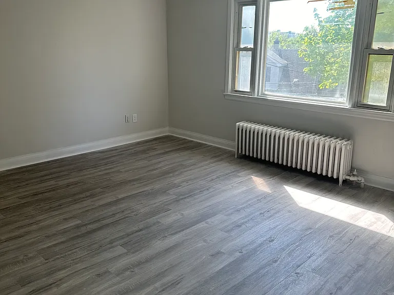 24 Gale Cres #3 — Photo 9