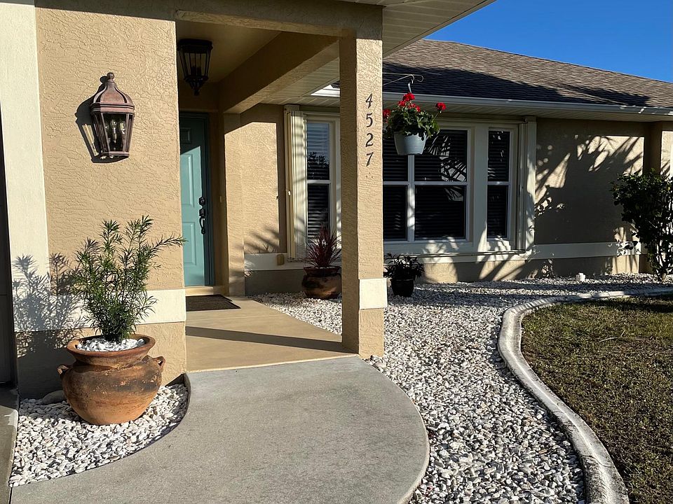 1st image of 4527 SW 7th Ave