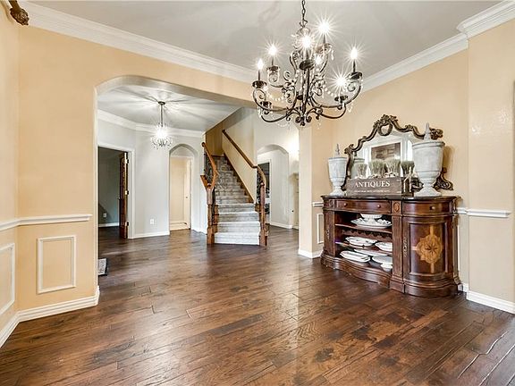 5th image of 611 Walnut Bend Dr