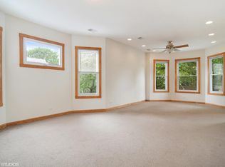 2232 W Berwyn Ave #2, Chicago, IL 60625