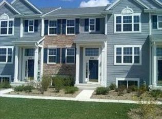 1664 Sandcastle Ln, Hampshire, IL 60140