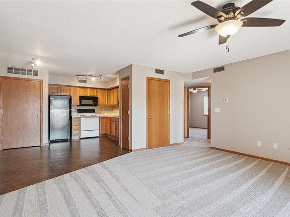 2nd image of 3120 Wilson Ave SW APT 6