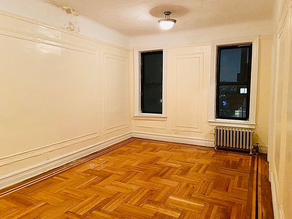 2nd image of 3820 Waldo Ave #411