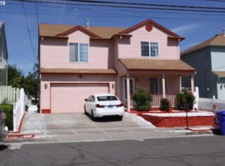 8345 SE Clinton St, Portland, OR 97266