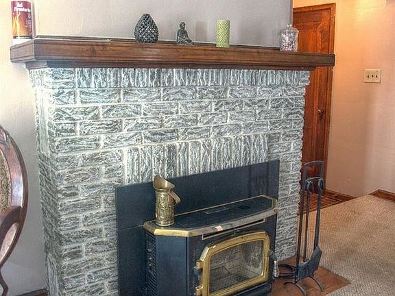 4th image of 1735 Park Ave