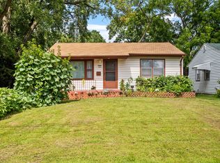 3015 Seneca Ave, Des Moines, IA 50310