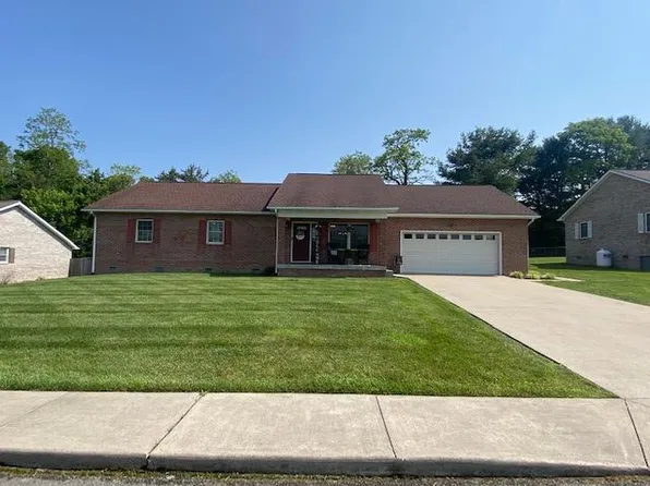 114 Warren St, Shady Spring, WV 25918