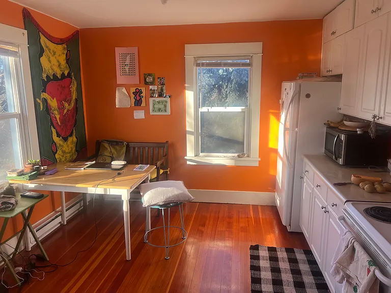 220 SE Gladstone St #1 — Photo 7