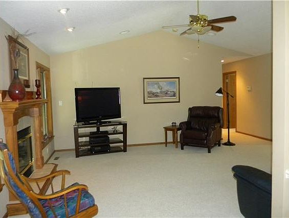 5th image of 3005 SW Coves Dr