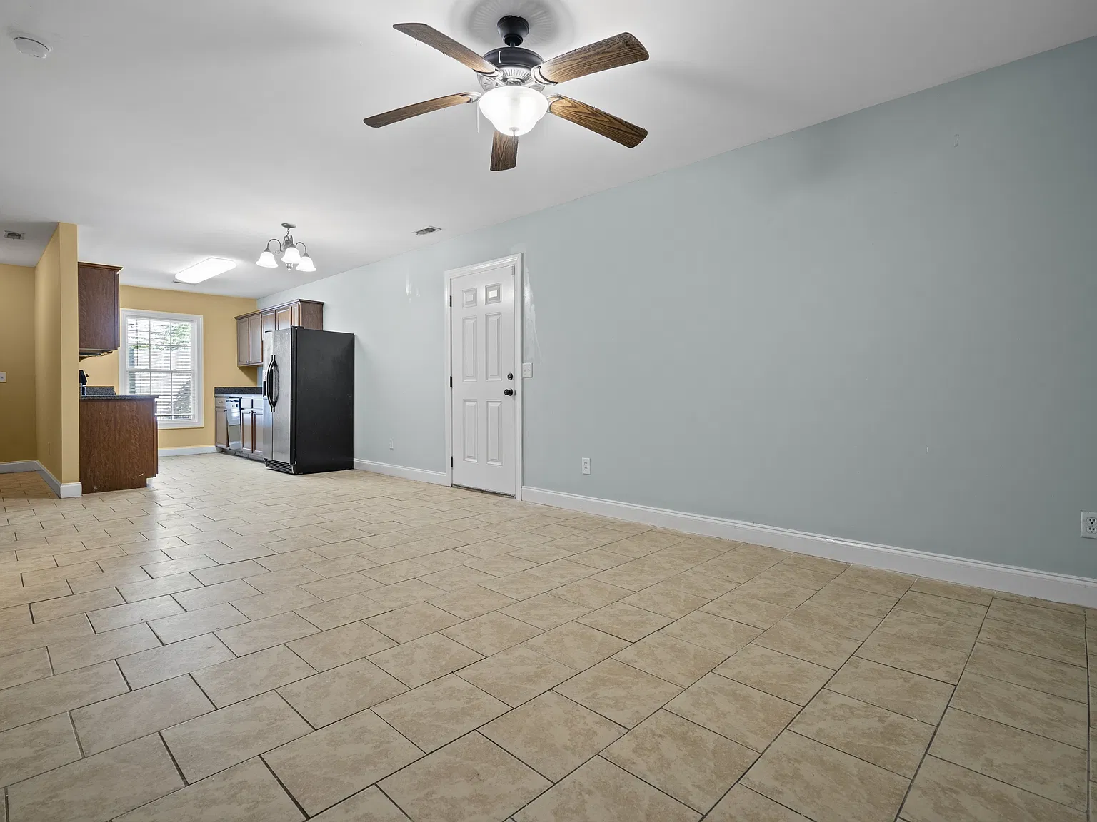 317-C Covington - 1 — Photo 3
