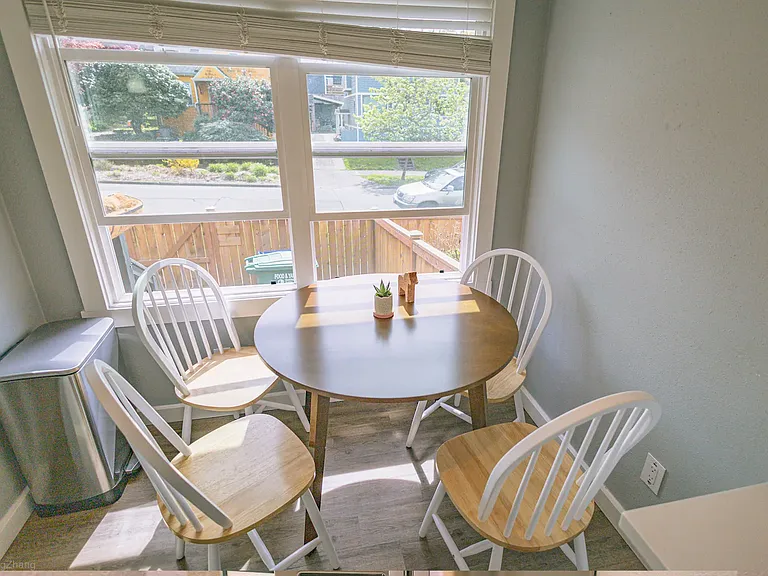 3018 E Denny Way — Photo 12