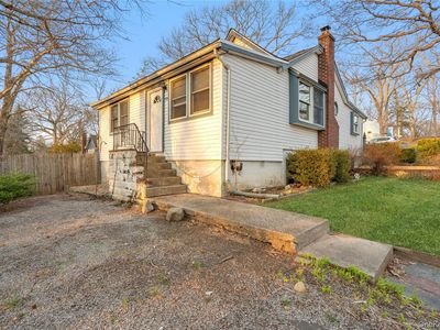 105 Lookout Drive, Sound Beach, NY, 11789