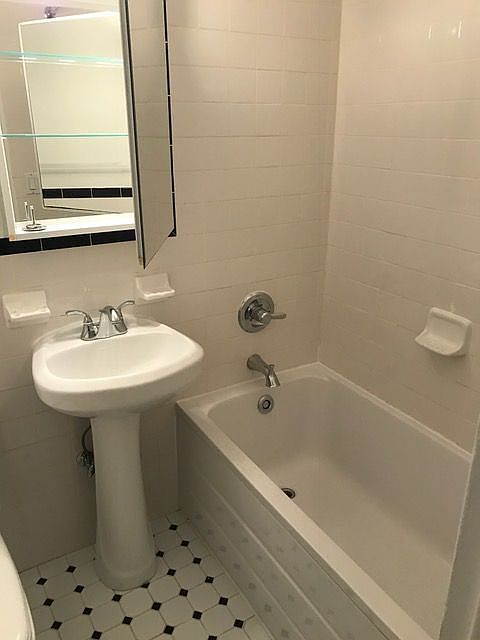 2nd image of 328 E 84th St APT 4D