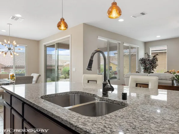 930 Spirit Point Ct, Mesquite, NV 89034