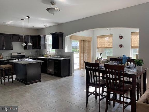 4th image of 418 W Glen Tilt Ave Lot 3