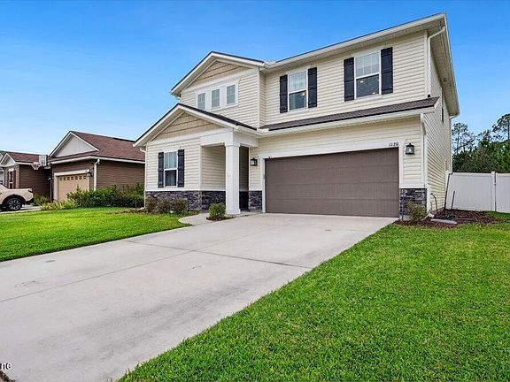 3rd image of 1120 Persimmon Dr