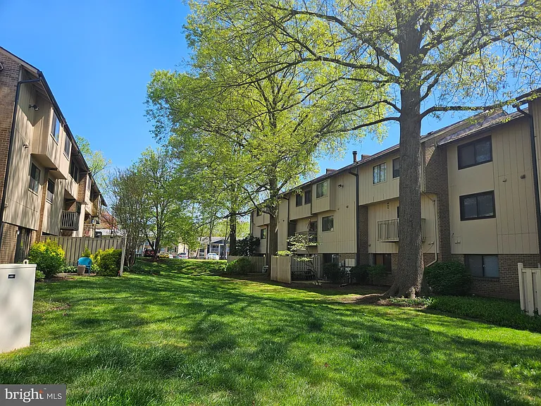 2493 Glengyle Dr #146 — Photo 18