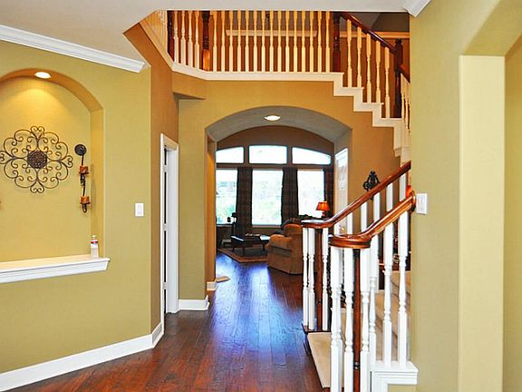 4th image of 25610 Cliffhill Ct
