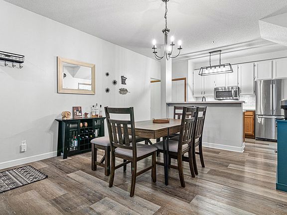 5th image of 13582 Carmody Dr