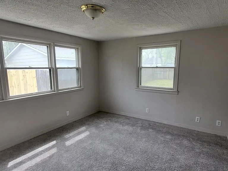 2237 N Minneapolis St — Photo 3