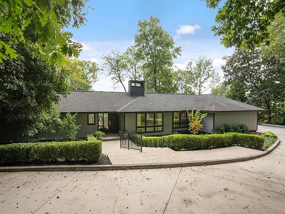 4th image of 8 Rock Creek Ct