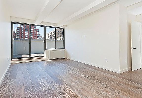 4th image of 180 W 81st St