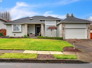 2463 SW Phyllis Dr, Gresham, OR 97080