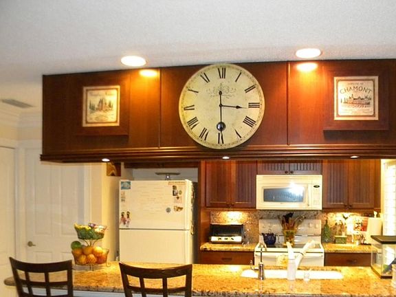 5th image of 2601 Lakemont Ct
