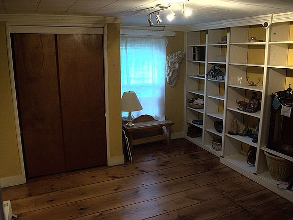 Custom Office
