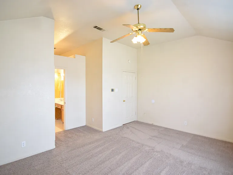 4201 Carolyn Dr — Photo 12