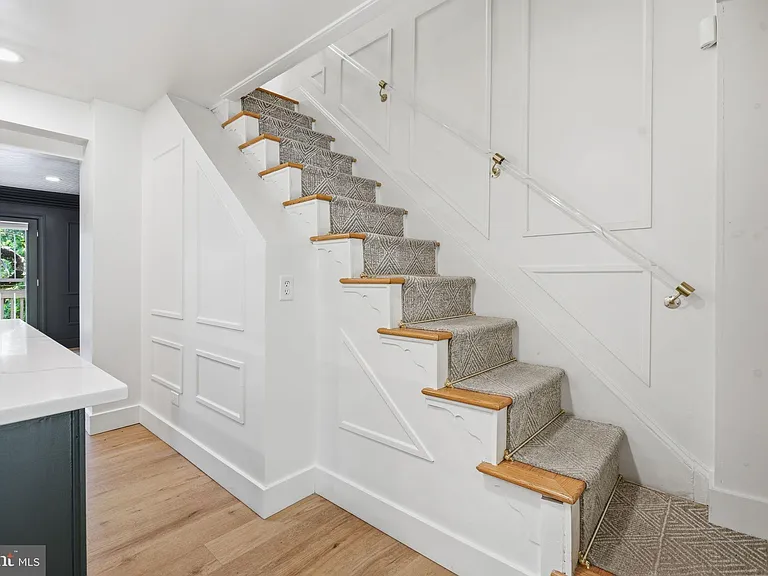 708 I St SE #A — Photo 12