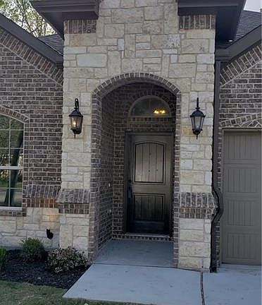 2nd image of 2325 Aggie Dr