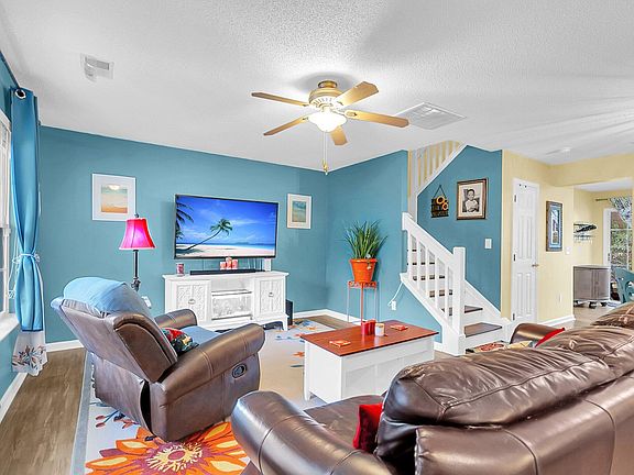 5th image of 7958 Shadow Oak Dr