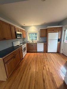 66 Middle Rd, Acushnet, MA, 02743