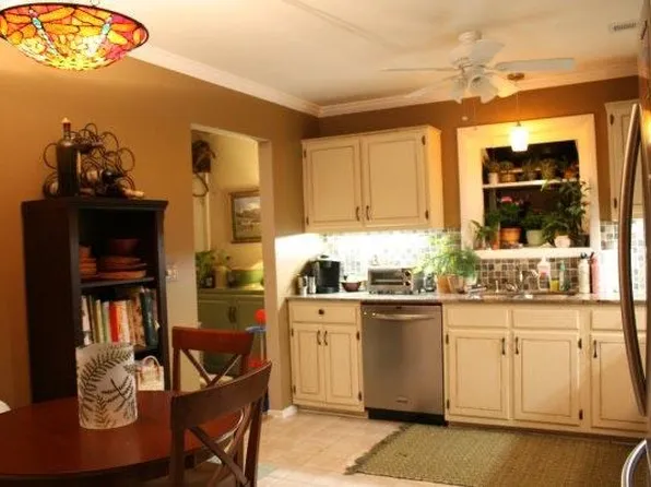1103 Broadford Dr, Cary, NC 27511