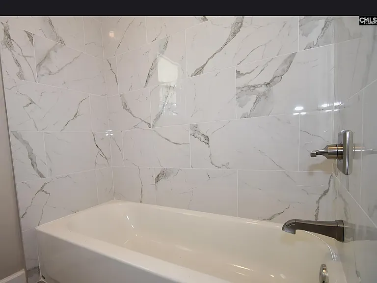 5400 Pinestraw Rd — Photo 1