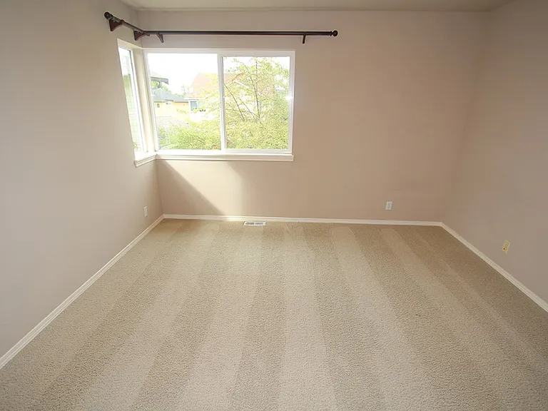 19208 NE 66th Way — Photo 17