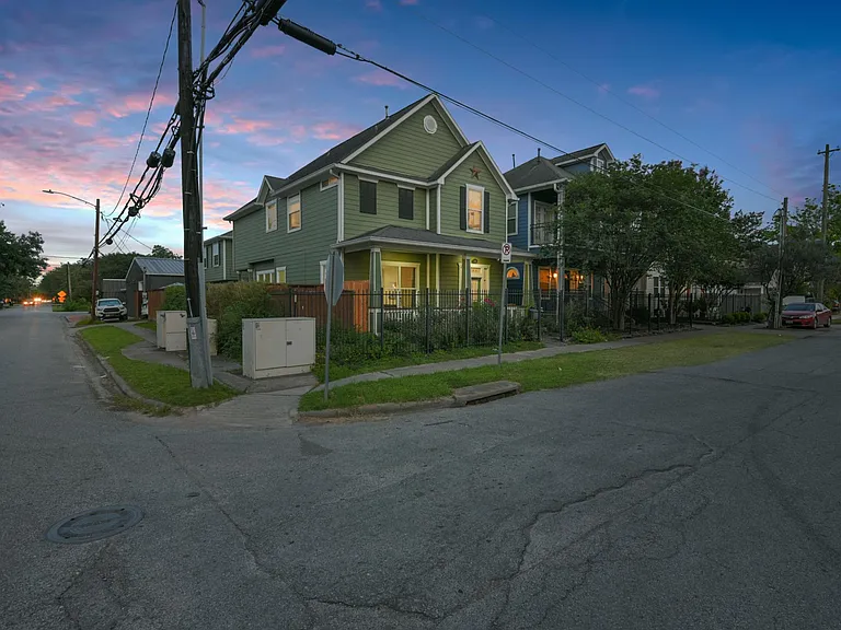 1352 Dorothy St — Photo 10