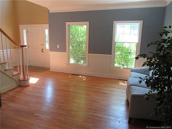5th image of 129 Paxton Way