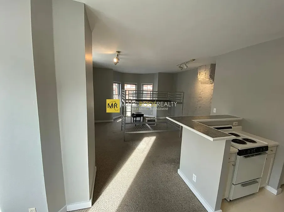 Studio, 1.0 bath, 650 sqft, $2,400 — Photo 4