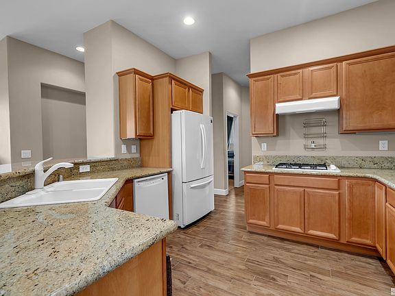 2nd image of 5807 Desert Mirage Dr