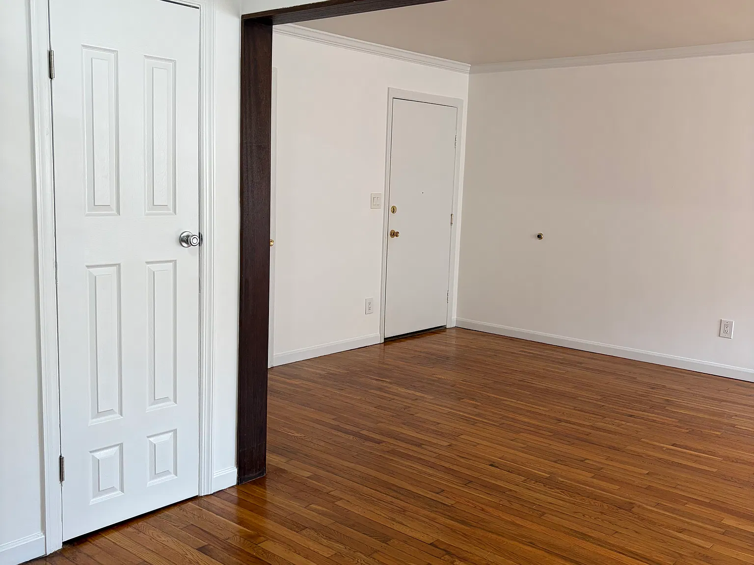 2 bed, $2,300 — Photo 3
