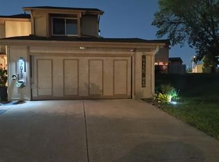 9012 David Cir, Omaha, NE 68138