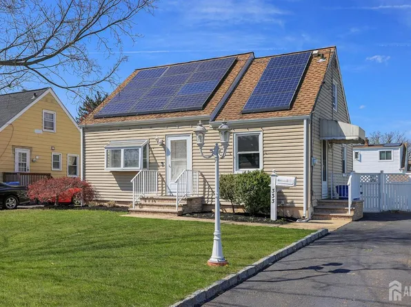 333 Giles Ave, Middlesex, NJ 08846