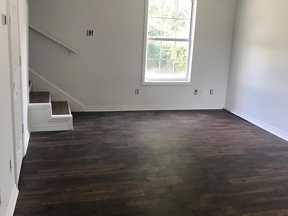 2nd image of 1109 Trenton St APT 1