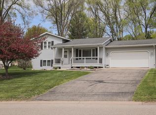 380 Flora St S, Prescott, WI 54021